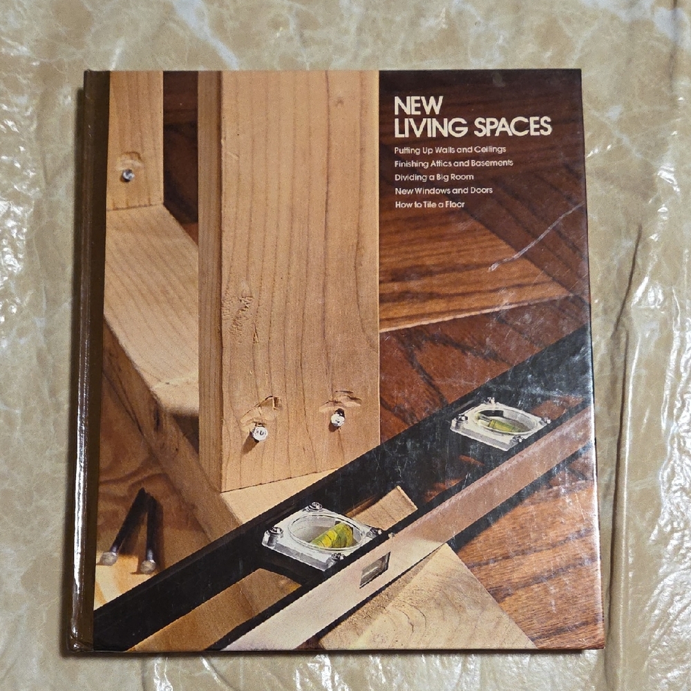 New Living Spaces by the Editors of Time-Life Books
